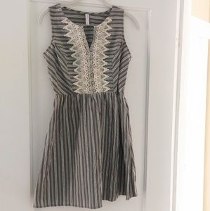 Xhilaration sleeveless dress